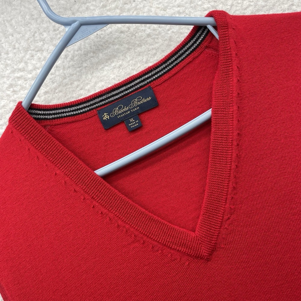 Brooks Brothers‎ Sweater Vest Mens XL V-Neck Red Italian Yarn Merino Wool Golf